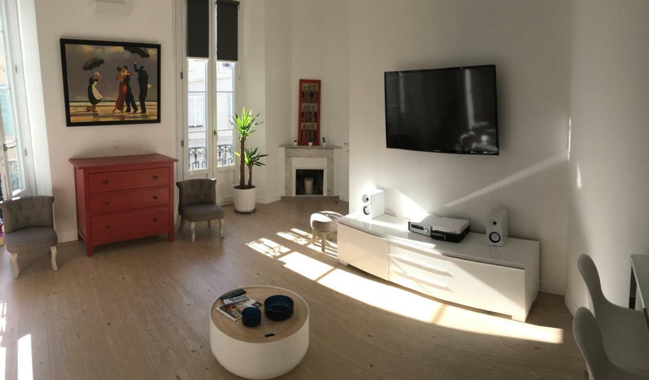 Apartment On Place Massena Nice Bagian luar foto